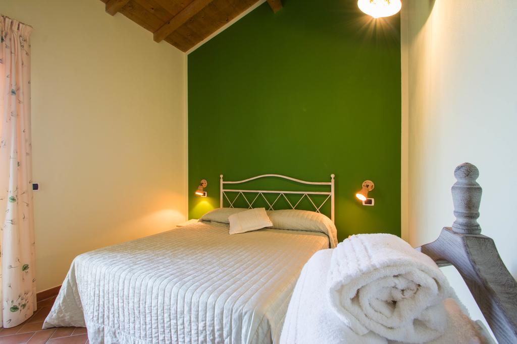Agriturismo Ada Musso Ss Diano Borello Rum bild