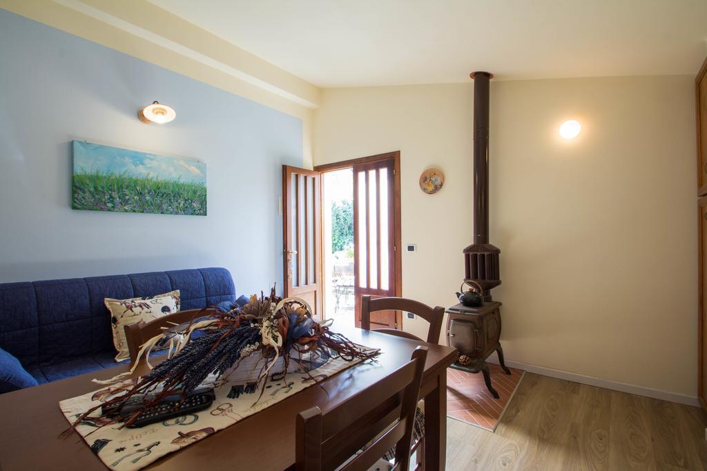 Agriturismo Ada Musso Ss Diano Borello Rum bild